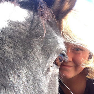 Meet your Posher, Stephanie